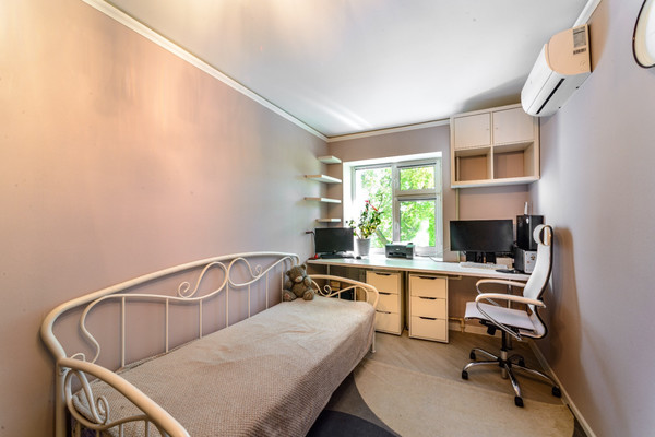 Продам двухкомнатную (2-комн.) квартиру, Садовая (Львовский мкр.) ул, 1а, Подольск г