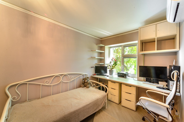 Продам двухкомнатную (2-комн.) квартиру, Садовая (Львовский мкр.) ул, 1а, Подольск г