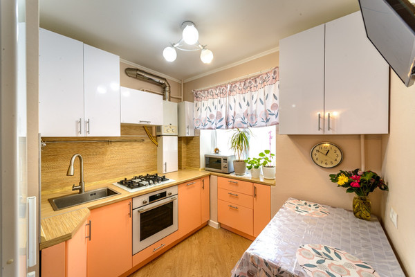 Продам двухкомнатную (2-комн.) квартиру, Садовая (Львовский мкр.) ул, 1а, Подольск г