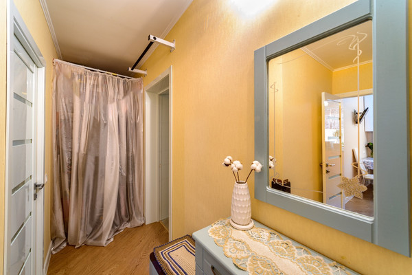 Продам двухкомнатную (2-комн.) квартиру, Садовая (Львовский мкр.) ул, 1а, Подольск г