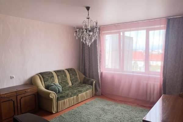 Продам двухкомнатную (2-комн.) квартиру, 9 Апреля ул, 80, Калининград г