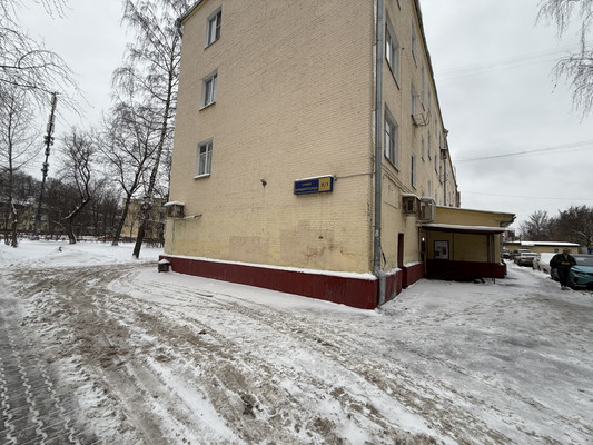 Продам трехкомнатную (3-комн.) квартиру, Коминтерна ул, 8к1, Королев г