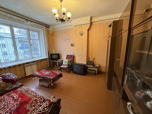 Продам трехкомнатную (3-комн.) квартиру, Коминтерна ул, 8к1, Королев г