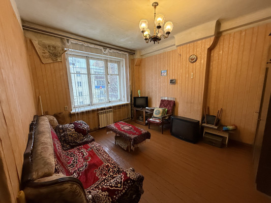 Продам трехкомнатную (3-комн.) квартиру, Коминтерна ул, 8к1, Королев г