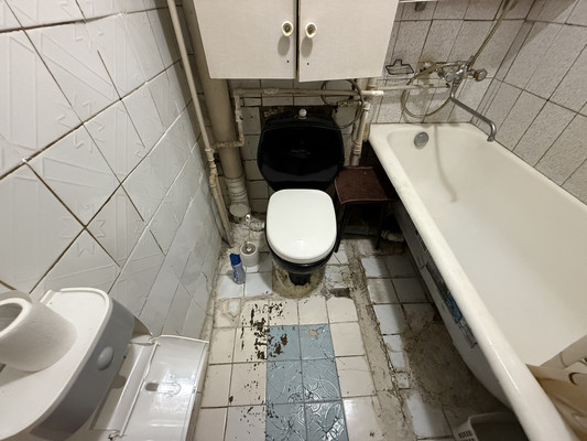 Продам трехкомнатную (3-комн.) квартиру, Коминтерна ул, 8к1, Королев г