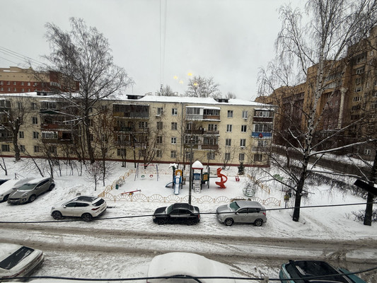 Продам трехкомнатную (3-комн.) квартиру, Коминтерна ул, 8к1, Королев г