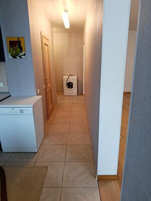 Продам трехкомнатную (3-комн.) квартиру, Красногорский б-р, 17, Красногорск г