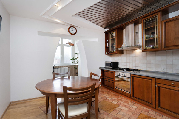 Продам многокомнатную квартиру, Менделеева ул, 3, Ханты-Мансийск г