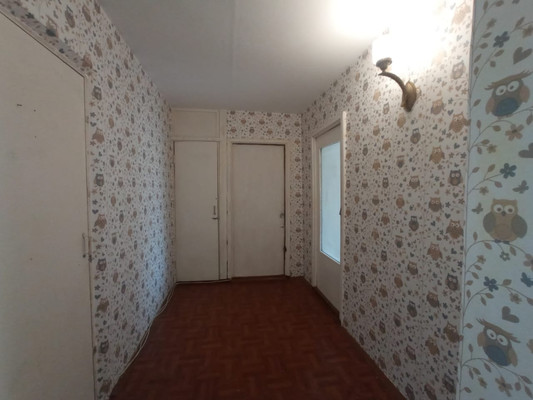 Продам двухкомнатную (2-комн.) квартиру, Малышева ул, 11, Сыктывкар г