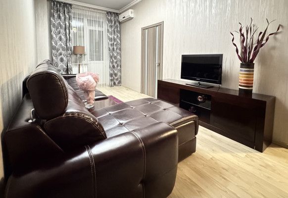 Продам многокомнатную квартиру, Мичуринский пр-кт, 16, Москва г