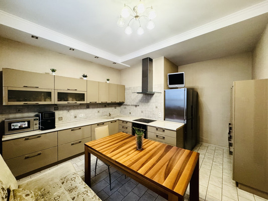 Продам многокомнатную квартиру, Мичуринский пр-кт, 16, Москва г