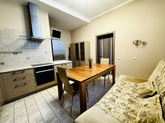 Продам многокомнатную квартиру, Мичуринский пр-кт, 16, Москва г