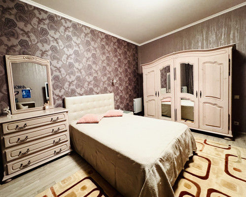 Продам многокомнатную квартиру, Мичуринский пр-кт, 16, Москва г