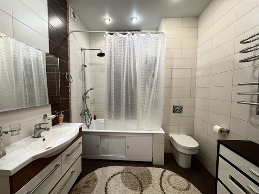 Продам многокомнатную квартиру, Мичуринский пр-кт, 16, Москва г