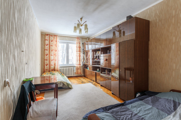 Продам двухкомнатную (2-комн.) квартиру, 7-я Парковая ул, 31к1, Москва г