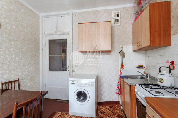 Продам двухкомнатную (2-комн.) квартиру, 7-я Парковая ул, 31к1, Москва г