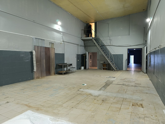 Продам склад 2 236,3 м2, Алтайская 1-я ул, 29А, Калининград г