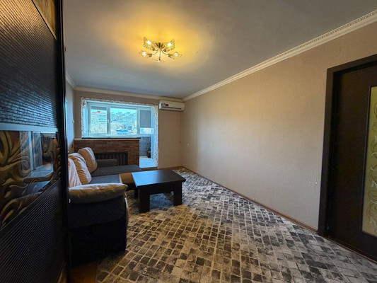 Продам трехкомнатную (3-комн.) квартиру, Звездная ул, 14, Туапсе г