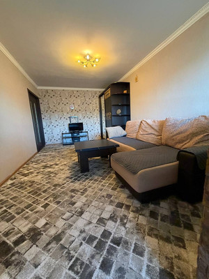 Продам трехкомнатную (3-комн.) квартиру, Звездная ул, 14, Туапсе г