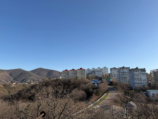 Продам трехкомнатную (3-комн.) квартиру, Звездная ул, 14, Туапсе г