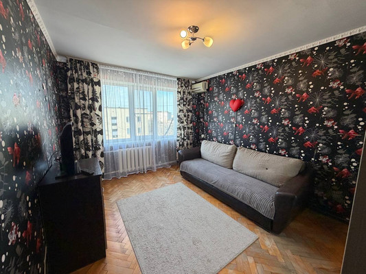 Продам трехкомнатную (3-комн.) квартиру, Звездная ул, 14, Туапсе г