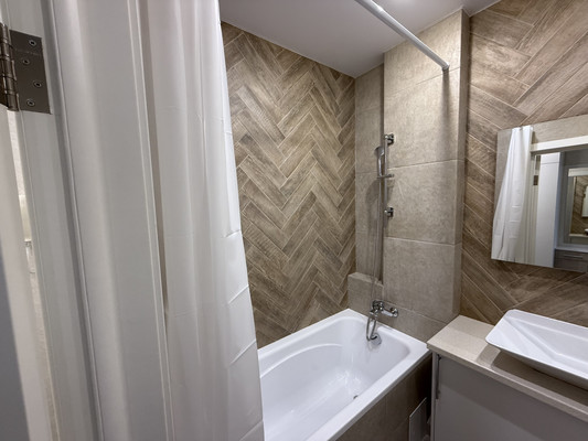 Продам однокомнатную (1-комн.) квартиру, Старозенитная ул, 9, Симферополь г