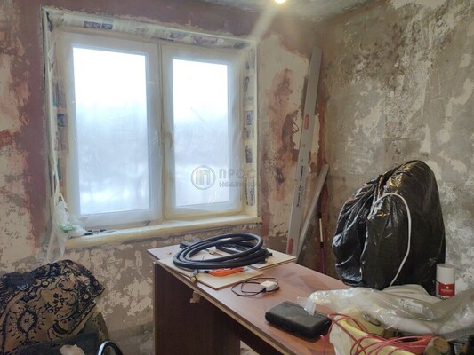 Продам двухкомнатную (2-комн.) квартиру, Корнейчука ул, 24, Москва г