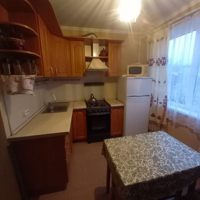 Продам однокомнатную (1-комн.) квартиру, Школьная ул, 2, Извара д