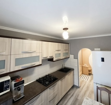 Продам двухкомнатную (2-комн.) квартиру, Батальная ул, 67, Калининград г