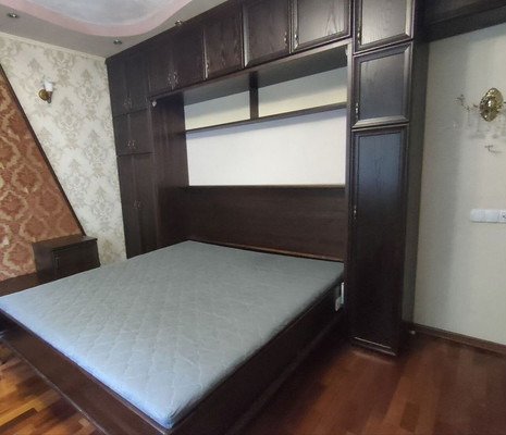 Продам двухкомнатную (2-комн.) квартиру, Молочинского ул, 9, Калининград г