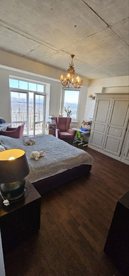 Продам трехкомнатную (3-комн.) квартиру, Донская ул, 49, Симферополь г