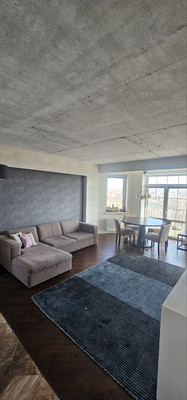 Продам трехкомнатную (3-комн.) квартиру, Донская ул, 49, Симферополь г