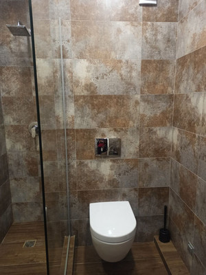 Продам трехкомнатную (3-комн.) квартиру, Донская ул, 49, Симферополь г