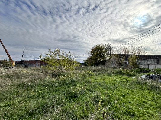 Продам участок 10 соток, ИЖС, Черноморская ул, 70, Мирное с, 0 км от города