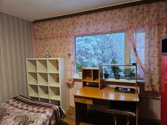 Продам двухкомнатную (2-комн.) квартиру, Ленина ул, 10, Костомукша г