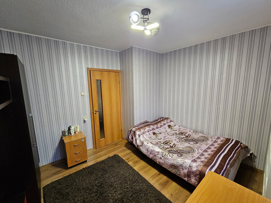 Продам двухкомнатную (2-комн.) квартиру, Ленина ул, 10, Костомукша г