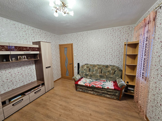 Продам двухкомнатную (2-комн.) квартиру, Ленина ул, 10, Костомукша г