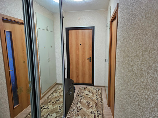 Продам двухкомнатную (2-комн.) квартиру, Ленина ул, 10, Костомукша г