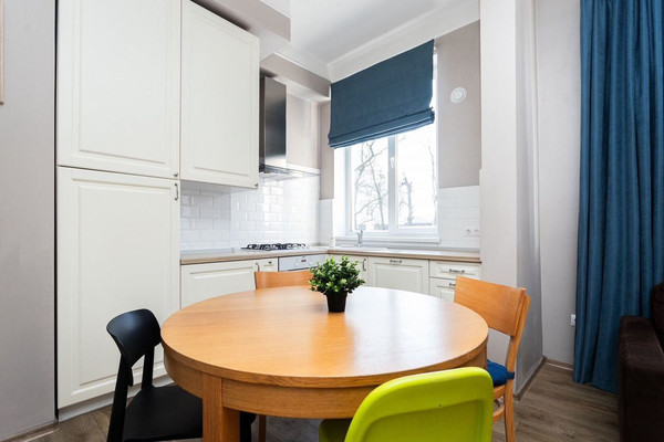 Продам двухкомнатную (2-комн.) квартиру, Брамса ул, 29, Калининград г