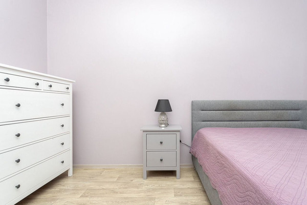 Продам двухкомнатную (2-комн.) квартиру, Брамса ул, 29, Калининград г