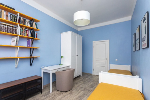 Продам двухкомнатную (2-комн.) квартиру, Брамса ул, 29, Калининград г