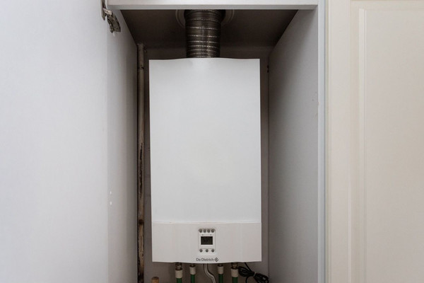 Продам двухкомнатную (2-комн.) квартиру, Брамса ул, 29, Калининград г