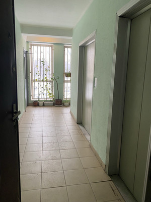 Продам трехкомнатную (3-комн.) квартиру, Маршала Тухачевского ул, 33, Москва г