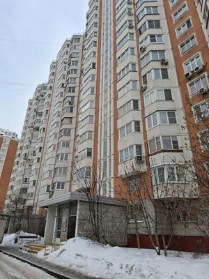 Продам трехкомнатную (3-комн.) квартиру, Маршала Тухачевского ул, 33, Москва г