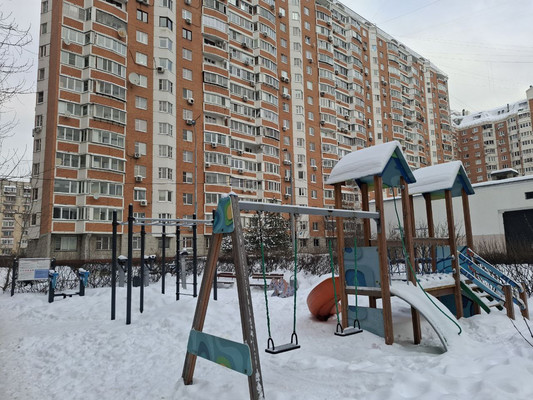 Продам трехкомнатную (3-комн.) квартиру, Маршала Тухачевского ул, 33, Москва г