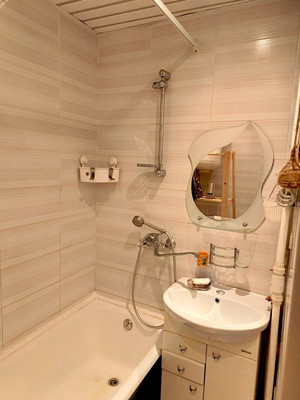 Продам двухкомнатную (2-комн.) квартиру, Литовская ул, 8А, Санкт-Петербург г