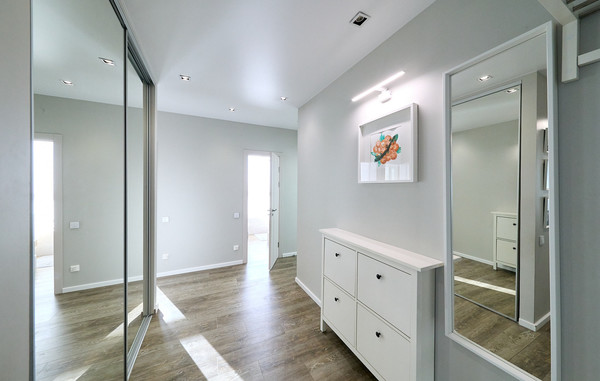 Продам трехкомнатную (3-комн.) квартиру, Челюскина ул, 4, Санкт-Петербург г