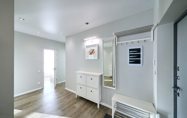 Продам трехкомнатную (3-комн.) квартиру, Челюскина ул, 4, Санкт-Петербург г