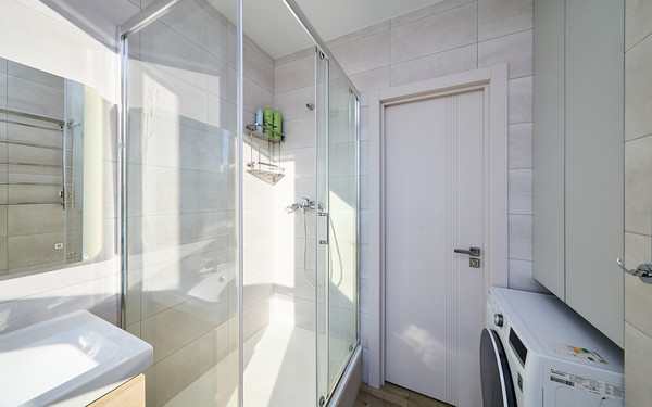 Продам трехкомнатную (3-комн.) квартиру, Челюскина ул, 4, Санкт-Петербург г