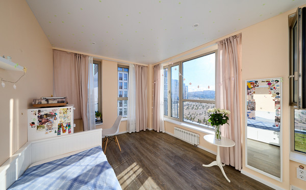 Продам трехкомнатную (3-комн.) квартиру, Челюскина ул, 4, Санкт-Петербург г